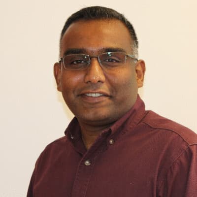 Dinesh Nadar's headshot